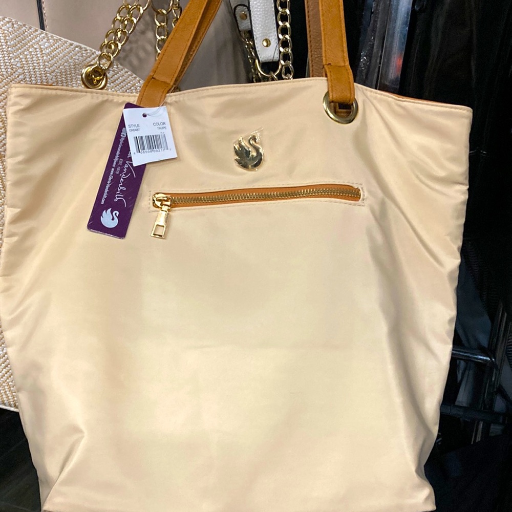 Gloria Vanderbilt Purse